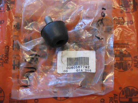 60567792 Rubber motorkap