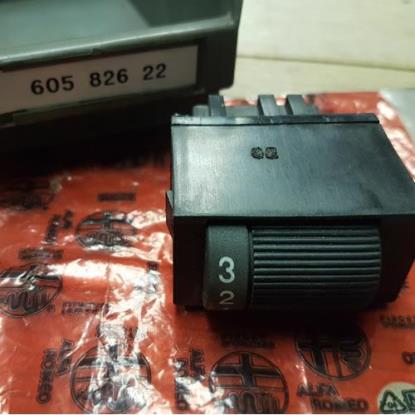 60582622 Schakelaar koplamp hoogteregeling Alfa Romeo 164