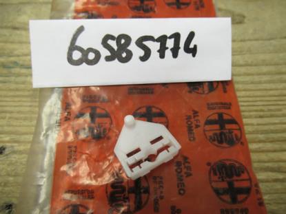 60585774 Veertje dakhemel bekleding Alfa romeo 145 146