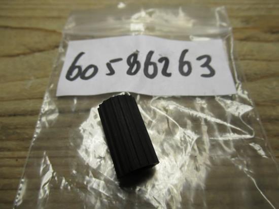 60586263 Dop afdekking pen hoedenplank Alfa Romeo 33 berlina 907