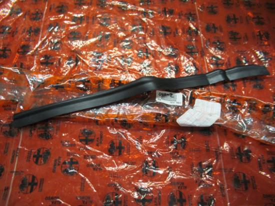 60589098 Pakking deurrubber voorzijde rechts