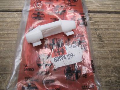 60594199 Kunststof houder deur voorzijde Alfa Romeo 145