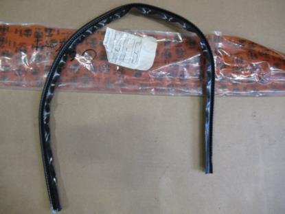 60595031 Rubberprofiel modderkuip Alfa Romeo 145 146