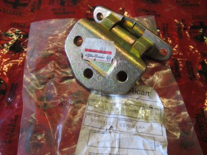60595125 Scharnier achterzijde links Alfa Romeo 33