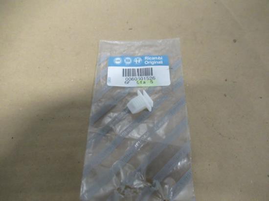 60601526 Montage plug paravan