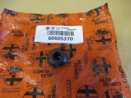 60605370 Kofferbak bekleding knop