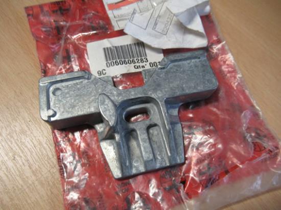 60606283 Glijstift portier raam Alfa Romeo GTV Spider 916