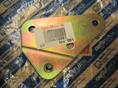 60610581 Uitlaat beugel