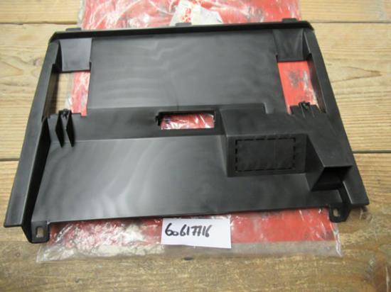 60617716 Sierstuk dashboardkast