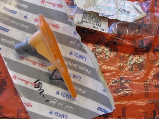 60620142 Knipperlicht zijkant links