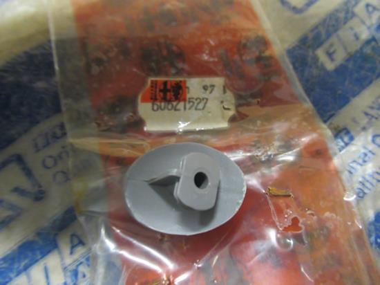 60621527 Derde remlicht plug rechterzijde