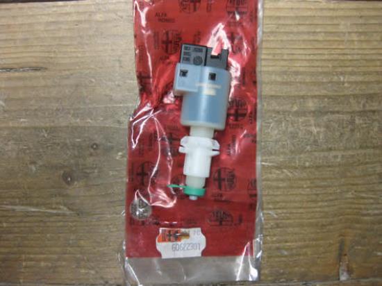 60622301 Remlicht schakelaar Alfa Romeo 145 146