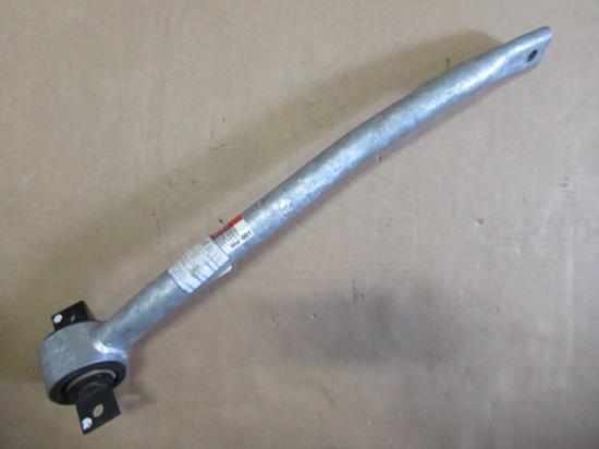 60651934 Draagarm rechtsachter