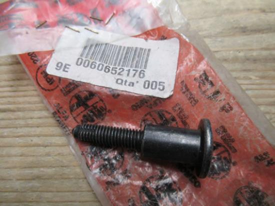 60652176 Bout kofferbak