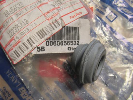 60656532 Bus elastisch