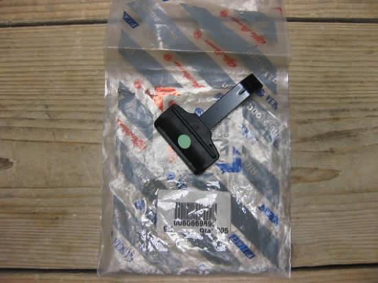 60669890 Bevestigingsveer binnenspiegel