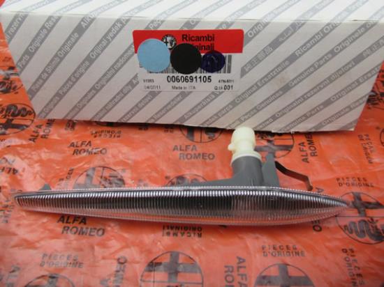 60691105 Richtingaanwijzer linksvoor