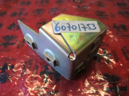 60701753 Bumper bevestigings beugel bumpersteun Alfa Romeo Giulietta 116 1977 1985