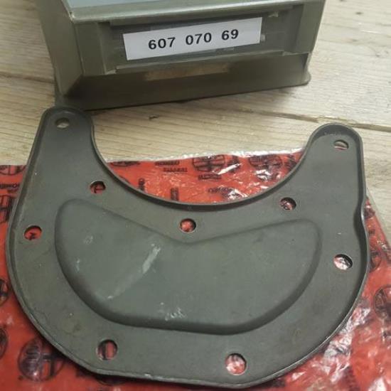 60707069 Deksel motorblok