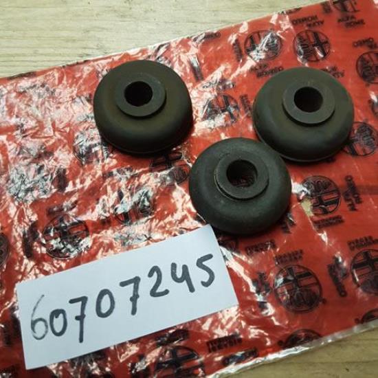 60707245 Rubbertje silent bus schokdemper Alfa Romeo Giulia GT Spider 105