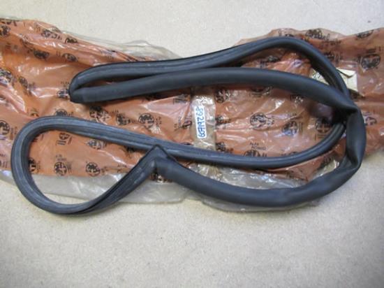 60719268 Achterruit profielrubber