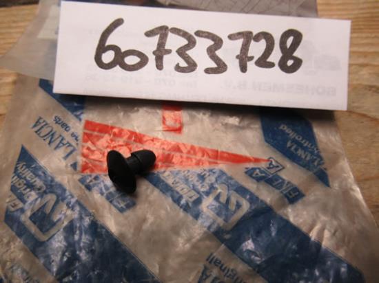 60733728 Klem veertje Alfa Romeo Giulietta 116