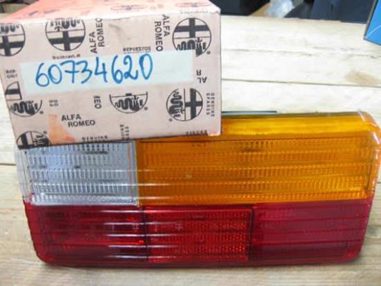 60734620 Achterlicht links