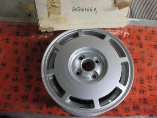 60741649 Velg Alfa Romeo 5.5j 14 inch H2 C45