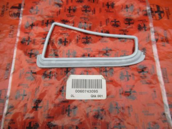 60743095 Pakking knipperlicht linkerzijde