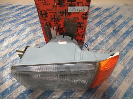 60746202 Koplamp rechts