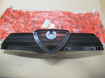 60777914 Grille voorzijde