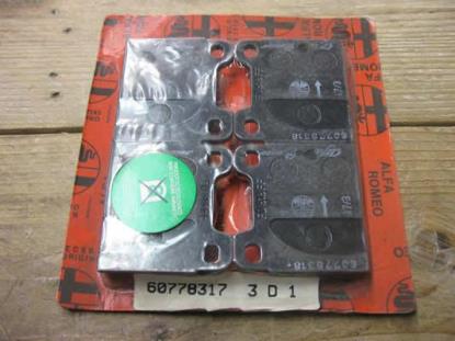 60778317 Remblokset voorzijde