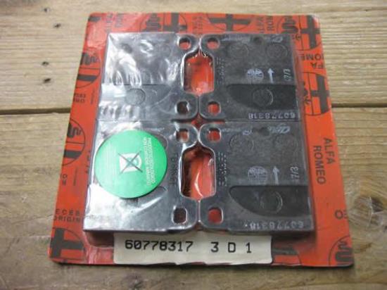 60778317 Remblokset voorzijde