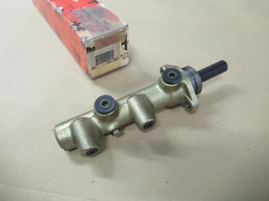 60800249 Hoofdremcilinder