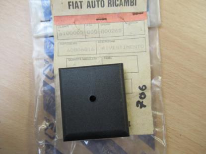 60806816 Sierstuk stoelen achterzijde Alfa Romeo 145 146 155 Lancia Dedra Delta