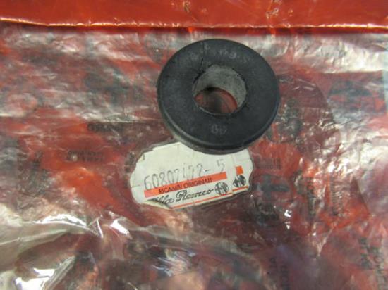 60807472 Intercooler gummistuk