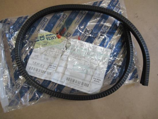 60809321 Rubberprofiel voor de aansluting van de modderkuip