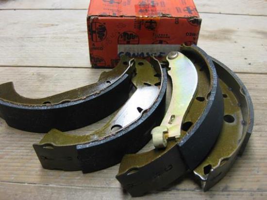 60810038 Remschoen set achterzijde