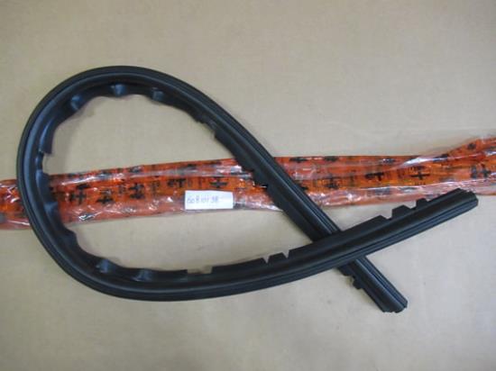 60810138 Rubber afdichtstrip paravanplaat