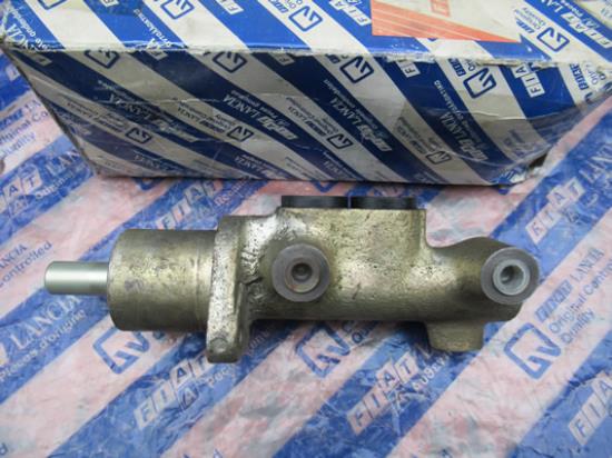 7074619 Hoofdremcilinder Fiat Fiorino