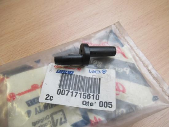 71715610 Pen hoedenplank