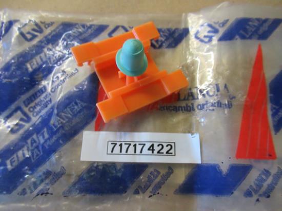 71717422 Stootstrip veertje