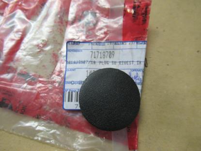 71718709 Achterklep bekleding plug