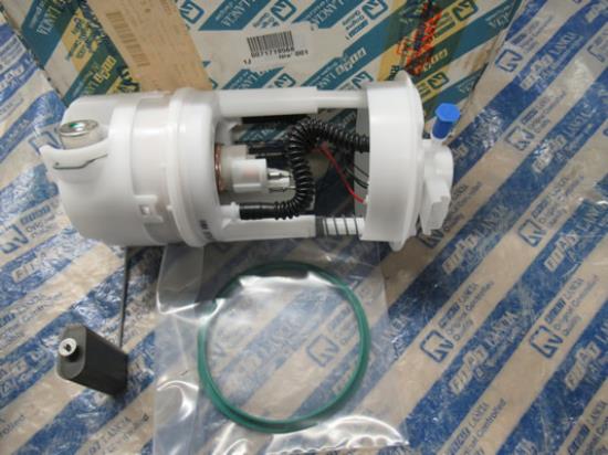 71719568 Brandstofpomp