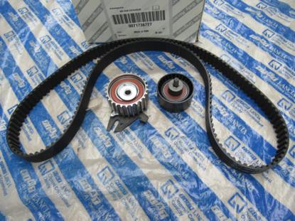 71736727 Ditributieset set bestaande uit distributieriem