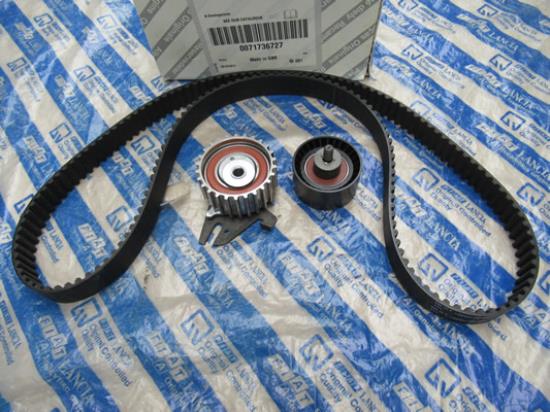 71736727 Ditributieset set bestaande uit distributieriem