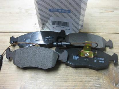 71738151 Remblokken voorzijde