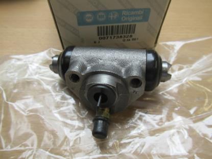 71738328 Remcilinder