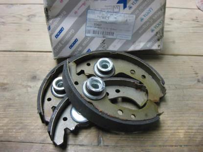 71738375 Remschoen set