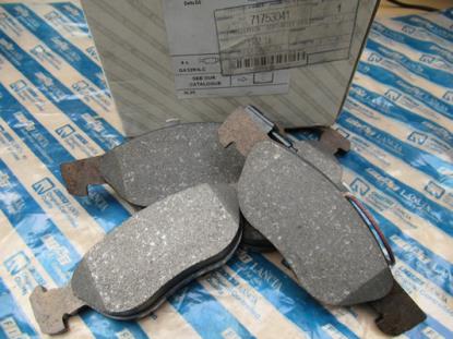 71753041 Remblokset voorzijde